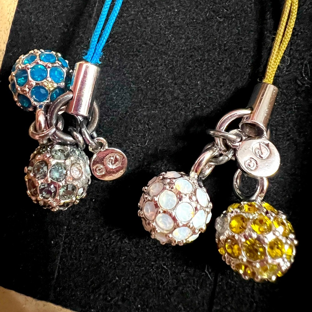 Authentic swarovsky crystals cellular phone headphone charm healing